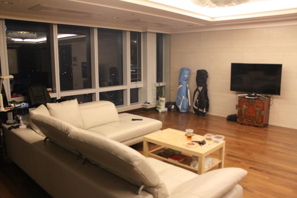 Austin Guesthouse Busan Exteriör bild